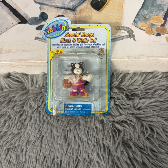 NWT NIP Ganz Webkinz Shootin' Hoops Black & White Cat Toy Figure Figurine Code - Picture 1 of 14